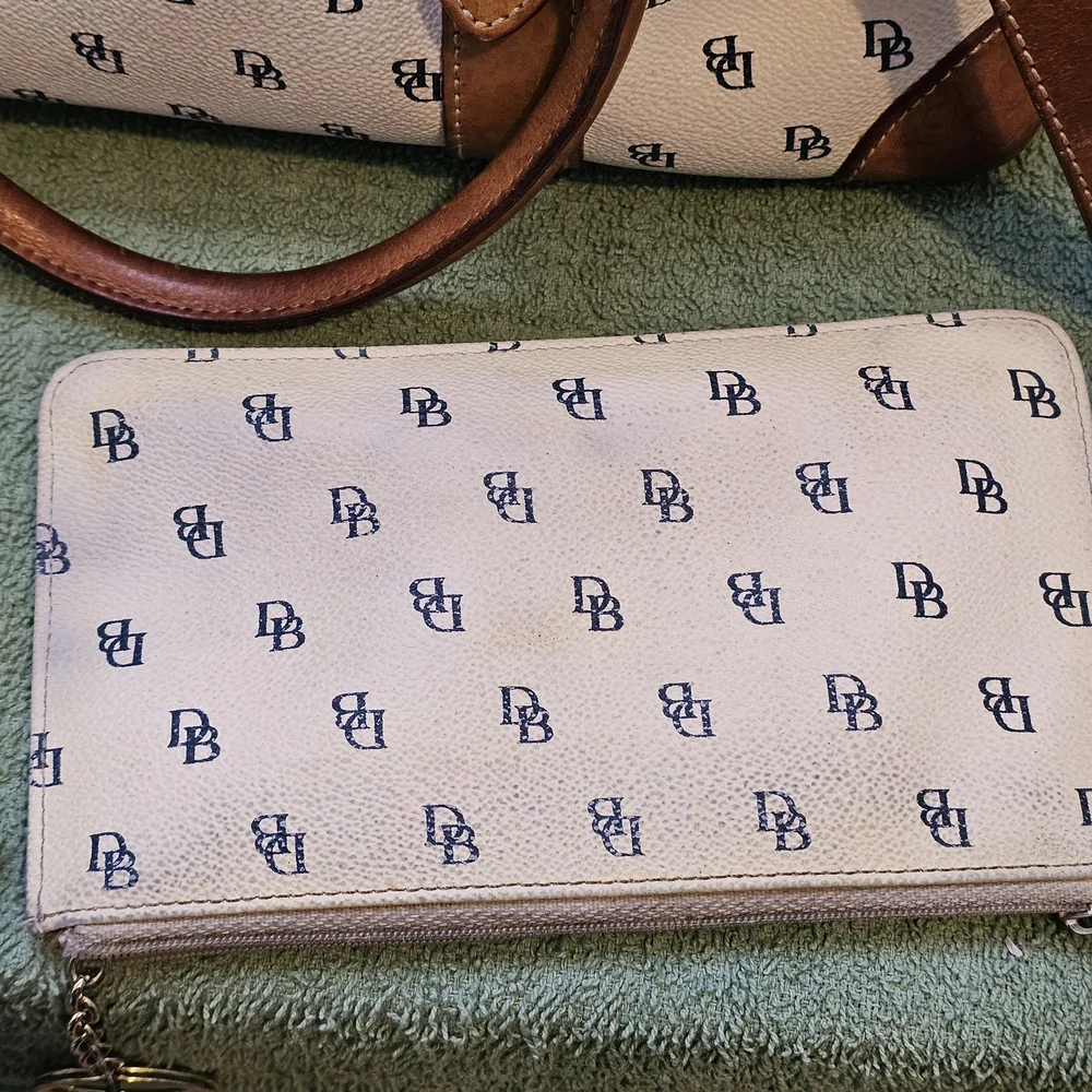 Dooney & Bourke White and Tan Satchel Set - Picture 3 of 14